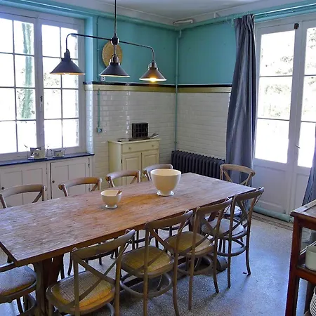 Spacious With Garden, Cleaning Included Villa *