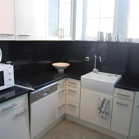Spacious With Garden, Cleaning Included * Spa