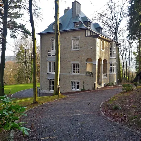 Spacious With Garden, Cleaning Included *